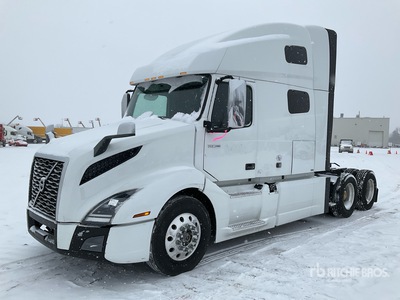 2021 Volvo VNL 6x4 Tracteur routier couchette