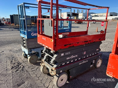 Skyjack SJIII3226 Electric Scissor Lift