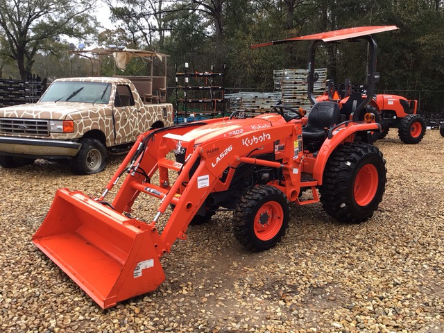 2025 Kubota L3302DT 4WD Utility Tractor