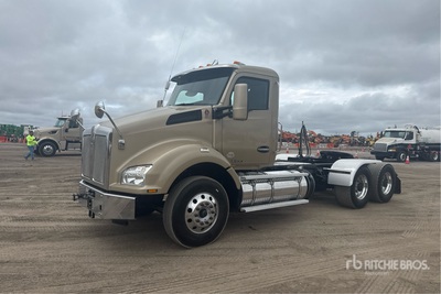 2020 Kenworth T880 6x4 T/A Dagcabine Trekker