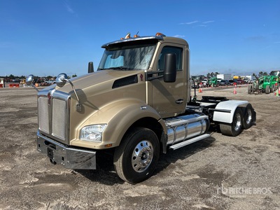 2020 Kenworth T880 6x4 T/A Day Cab Truck Tractor