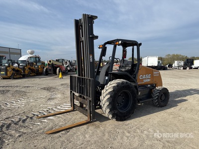 2022 Case 588H 8000 lb 4x4 Chariot élévateur tout terrain