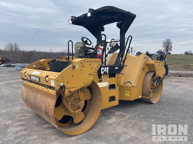 COMPACTADOR 2013 CATERPILLAR CB64