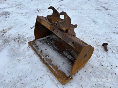 EFI 42 in Q/C Excavator Bucket - Fits Cat 305C