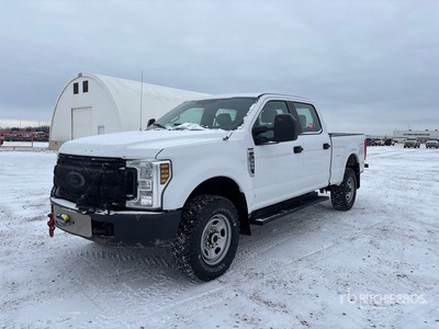 2017 Ford F-350 XL 4x4 Crew Cab Pickup