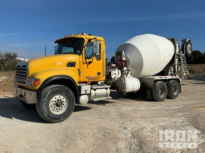 2002 Mack CV533 8x4 Mixer Truck