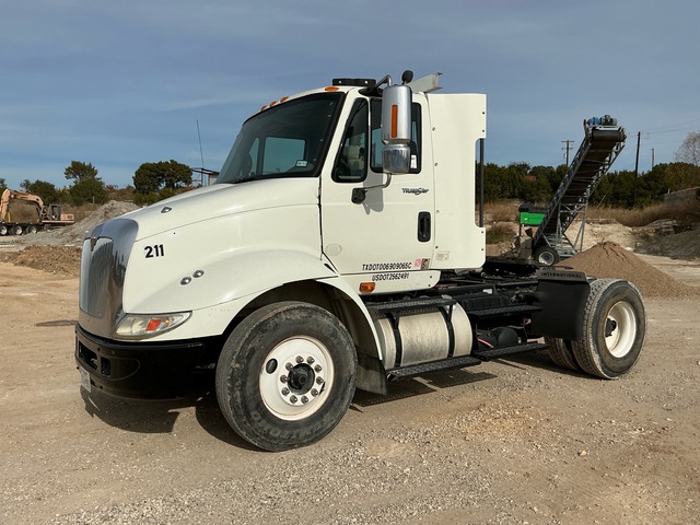 2008 International TranStar 8600 4x2 S/A Day Cab Truck Tractor