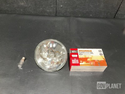 (138) Fluorescent Lamps, (1,501) Incandescent Lamps & Assorted Items