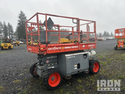 2014 Skyjack SJ6826 RT Dual Fuel 4x4 Scissor Lift