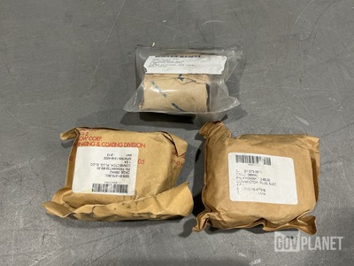 (3) DCX-CHOL FH3406KT32-8S-30 Electrical Plug Connectors