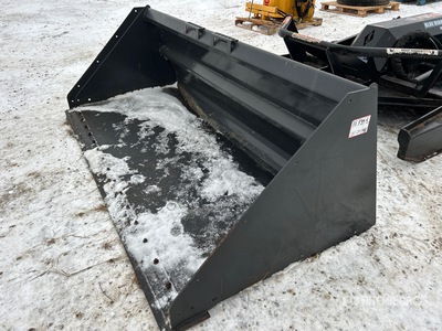 Bobcat 100 in Schranklader bak