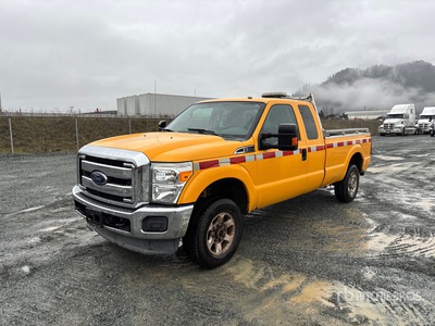 2014 Ford F-250 XLT 4x4 Extended Cab بيك اب