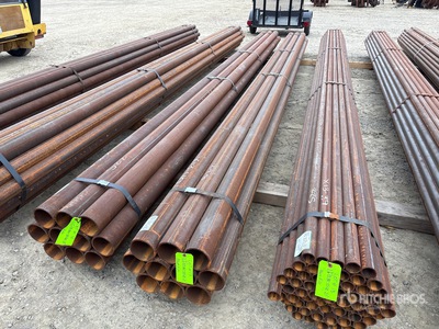 Quantity of (10) 4 1/2 in OD Blk Schedule 40 x 21 ft Steel Rohr (Unused)