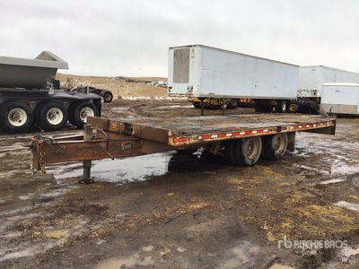 1988 Trail King TKT40 24 ft T/A Tilt Deck Trailer