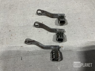 (13) Rolls Royce 23006783 Torque Wrench Adapters