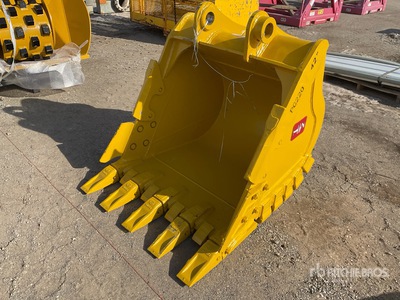 2025 HW BKTPC22042HD 42 in Digging Excavator Bucket - Fits Komatsu Pc220 (Unused)