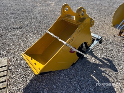 2025 HW BKT32025HC 26 in Cleanup 25 in Hydraulic Compaction Cazo para excavadora (Unused)