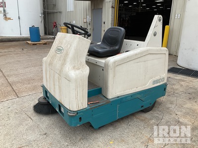 2020 Tennant 6200 Ride-On Electric كانس الارضيات