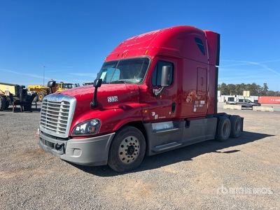 2015 Freightliner Cascadia 125 6x4 T/A Sleeper Truck Tractor