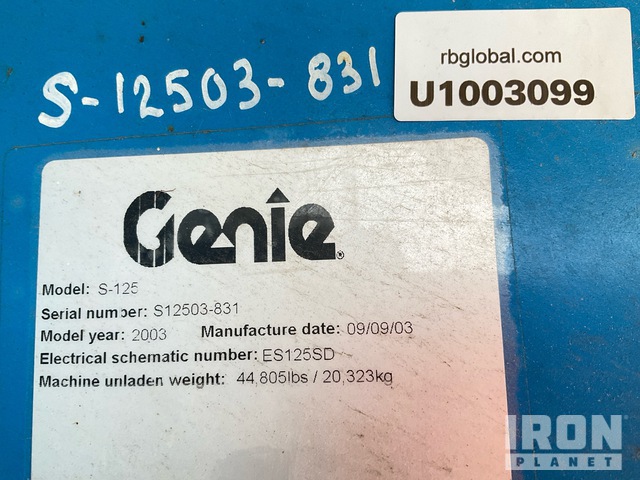 ELEVADOR TELESCóPICO 2003 GENIE 4WD S125
