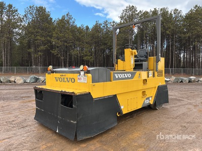 2011 Volvo PT125R 9 Wheel Pneumatic Roller