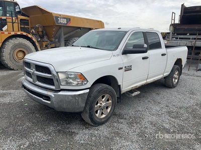 2014 Ram 2500 4x4 Crew Cab بيك اب