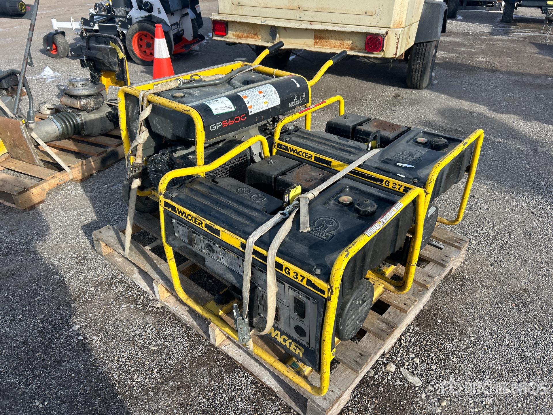 Quantity of (3) Wacker Neuson GP5600 مولد متنقل