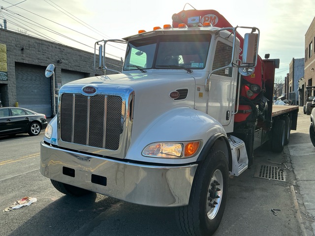 2005 PM 27s Knuckle Boom on 2012 Peterbilt 348 6x4 Boom Truck