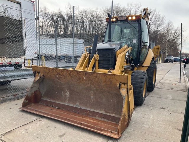 2011 Cat 450E 4x4 Backhoe Loader