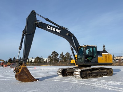 2012 John Deere 250G LC حفارة بجنزير