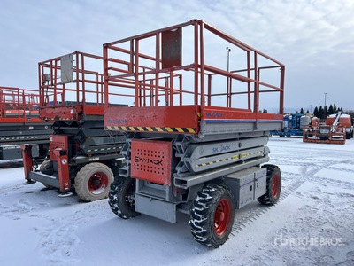 2000 Skyjack SJ7027 RT 4x4 Gasoline Plateforme élévatrice à ciseaux