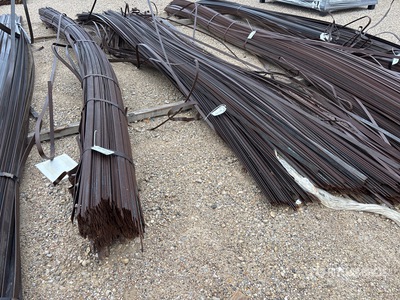 Quantity of (2) Bundles of 1 in x 1/8 in x 20 ft Flat Bar Divers - Matériaux de construction