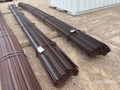 Quantity of (2) Bundles of 1 in x 1/4 in x 20 ft Flat Bar Divers - Matériaux de construction