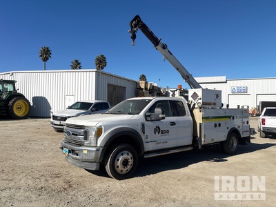 2017 Ford F-550 XLT 4x4 Extended Cab Service Truck