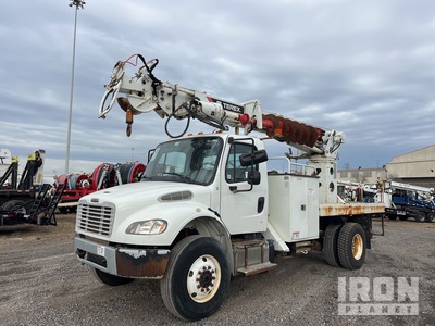 2014 Terex Commander D4047 on 2015 Freightliner M2106 4x4 Camion excavadora