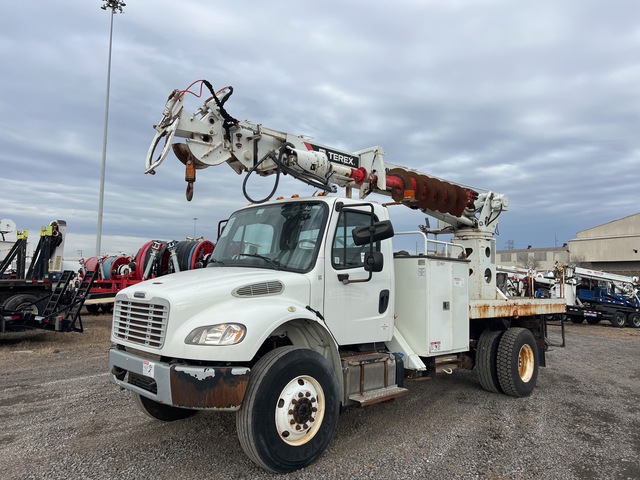 2014 Terex Commander D4047 on 2015 Freightliner M2106 4x4 Digger Derrick Truck