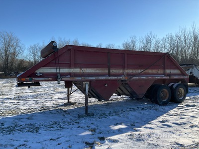 2004 DPN 28 ft T/A Belly Dump Trailer