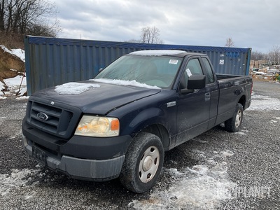 2005 Ford F-150 STX Pickup