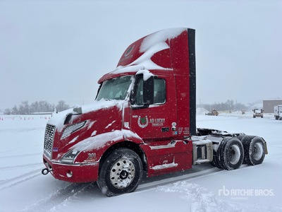 2019 Volvo VNR 6x4 T/A Day Cab Truck Tractor