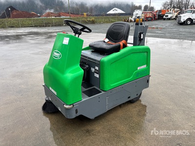 Tennant 1550 Ride-On Electric جهاز تنظيف الأرضيات