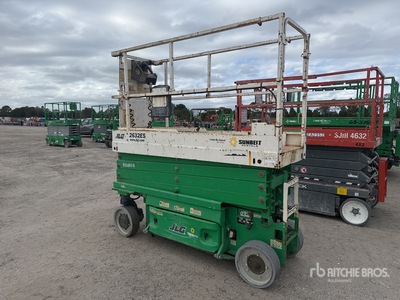 2016 JLG 2632ES Electric Scissor Lift