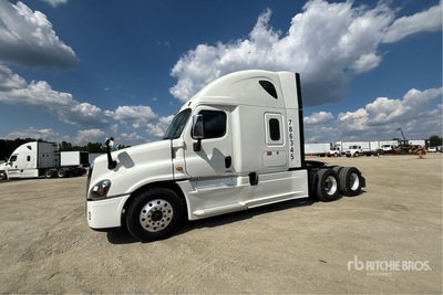 2016 Freightliner Cascadia 125 6x4 T/A Sleeper Truck Tractor