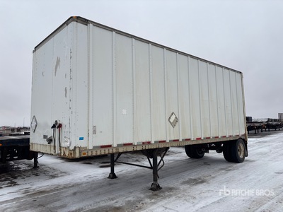 1995 Strick 28 ft x 102 in S/A Gesloten aanhangwagen