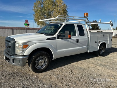 2016 Ford F-350 XL 4x2 Extended Cab Camión Utilitario