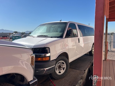 2014 Chevrolet Express 3500 Passenger Van