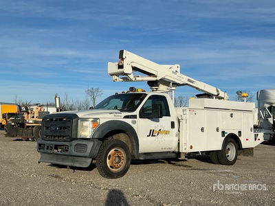 Versalift on 2016 Ford F-550 XL 4x4 auto hoogwerker