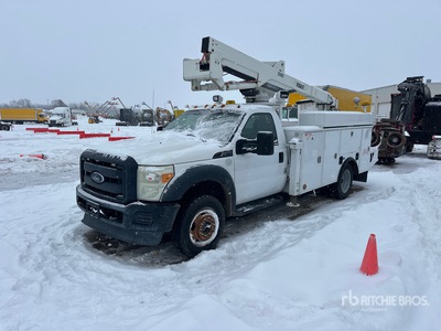 Versalift on 2016 Ford F-550 XL 4x4 Bucket Truck