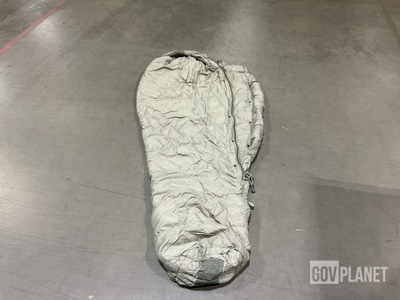 (22) Sleeping Bags