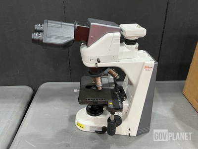 Nikon Eclipse 55i Microscope