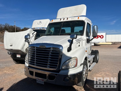 2013 Freightliner Cascadia 113 4x2 Day Cab Prime Mover